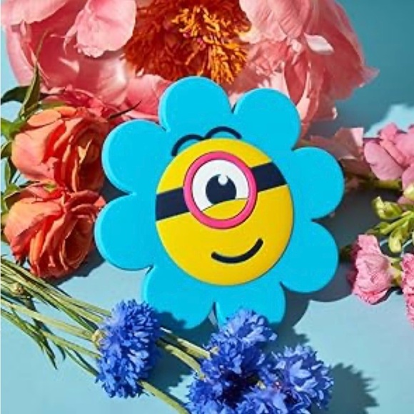 TONYMOLY X MINIONS Bello Beautiful Mirror - Picture 6 of 6